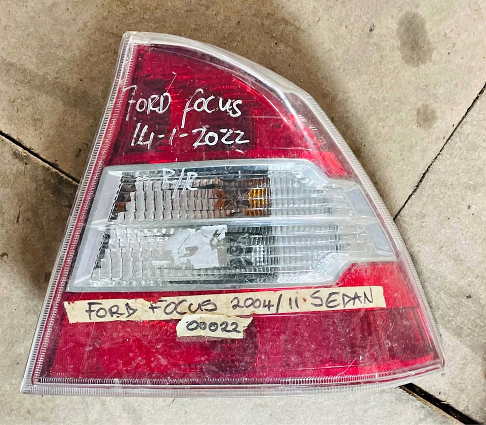 Ford Focus sedan taillight 2004/11 - Private Seller Ford Focus sedan taillight 2004/11 - Private Seller