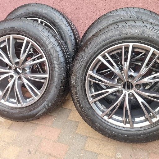 ALFA STELVIO OEM 18INCH MAGS AND TYRES - Private Seller ALFA STELVIO OEM 18INCH MAGS AND TYRES - Private Seller