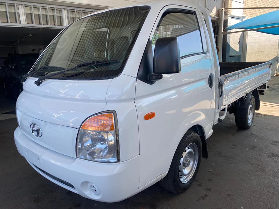 2010 HYUNDAI H-100 2.6 MANUAL