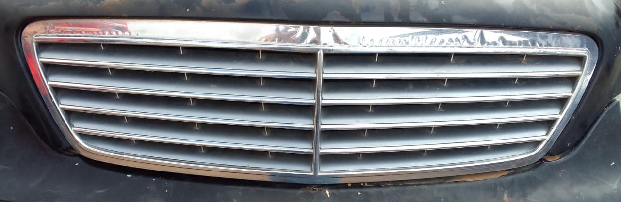 Used Mercedes C270 CDI Grill for sale - Private Seller Used Mercedes C270 CDI Grill for sale - Private Seller
