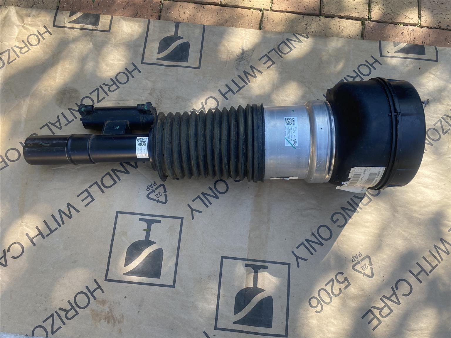 2024 RANGE ROVER P530 AIR SHOCK ABSORBER RIGHT FRONT FOR SALE