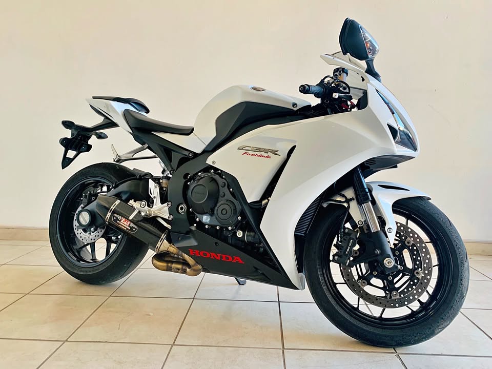 2015 HONDA CBR 1000 RR FIREBLADE - Private Seller