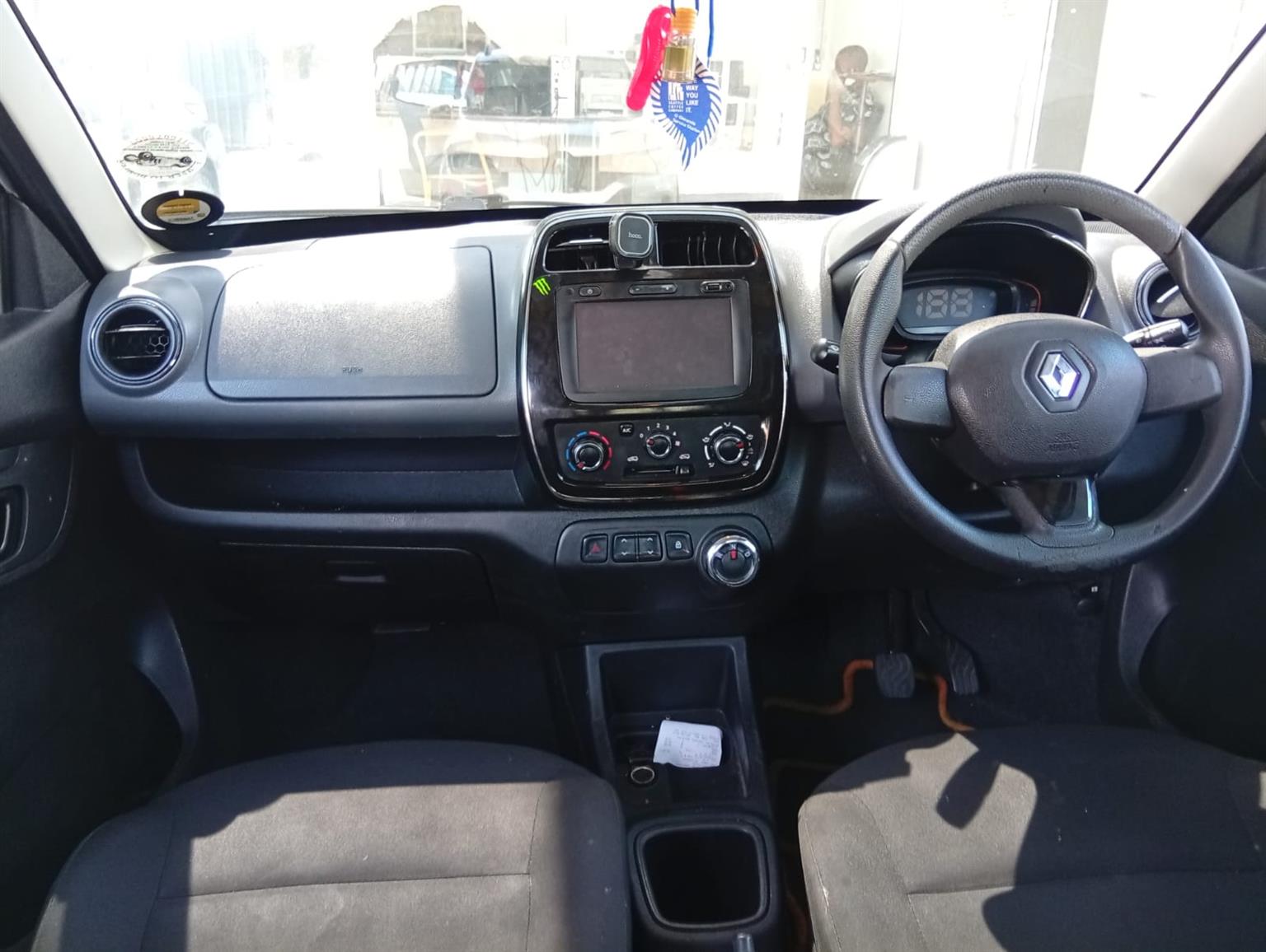 Used 2019 Renault Kwid 1.0 Dynamique - Private Seller Used 2019 Renault Kwid 1.0 Dynamique - Private Seller