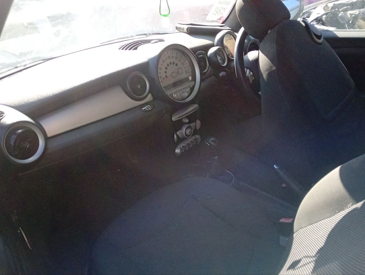 Convertible mini cooper Black Stripping for parts - Private Seller Convertible mini cooper Black Stripping for parts - Private Seller