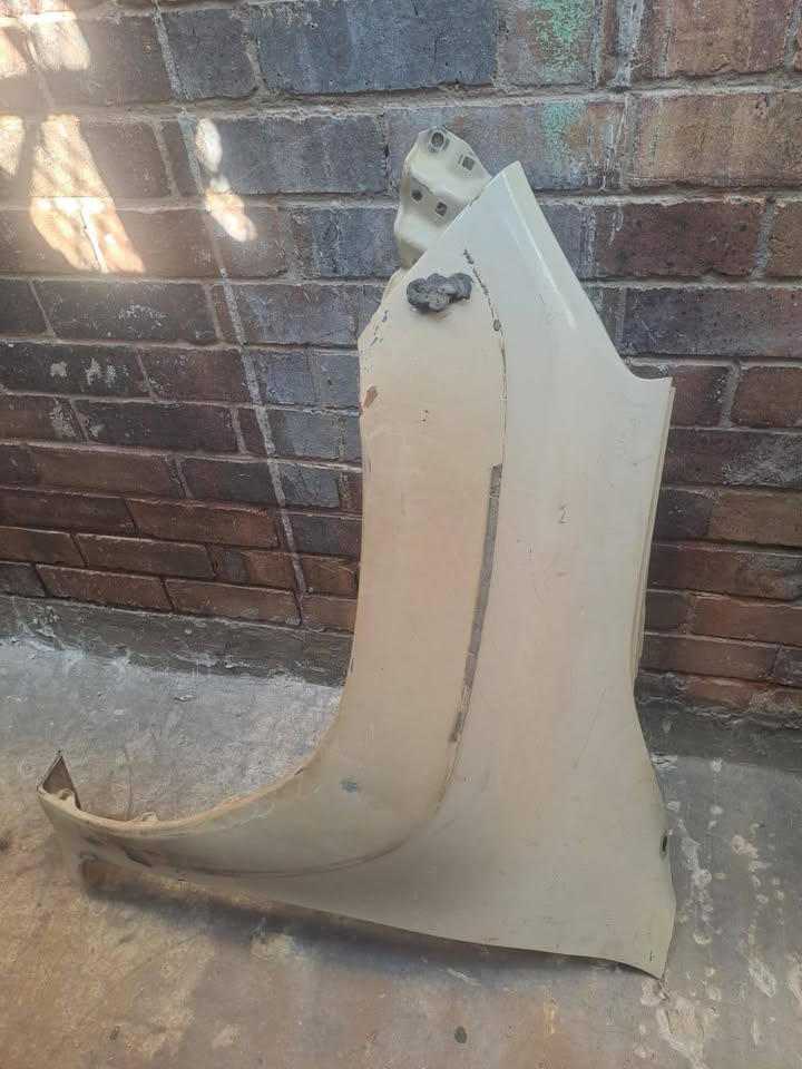 2018 onwards Suzuki Jimmy Front Left Fender - Private Seller 2018 onwards Suzuki Jimmy Front Left Fender - Private Seller