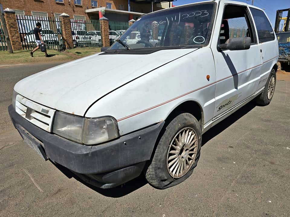 Fiat Uno 1.1 STRIPPING FOR PARTS/SPARES - Private Seller Fiat Uno 1.1 STRIPPING FOR PARTS/SPARES - Private Seller
