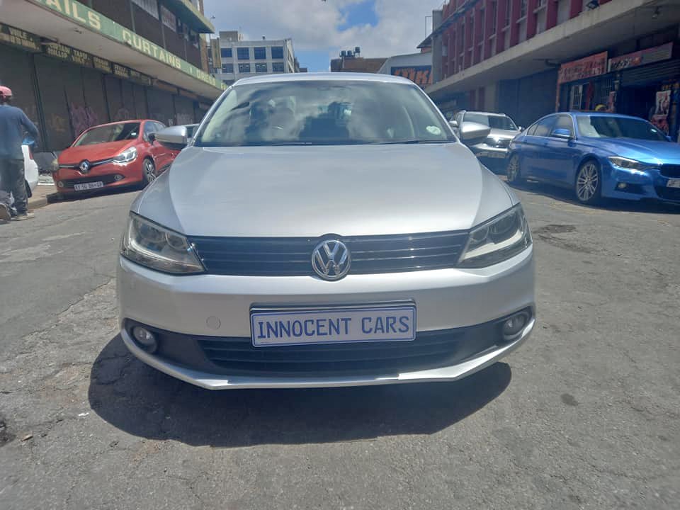 2013 VW JETTA 6 1.4 TSI SEDAN PETROL, MANUAL TRANSMISSION, SILVER COLOUR 2013 VW JETTA 6 1.4 TSI SEDAN PETROL, MANUAL TRANSMISSION, SILVER COLOUR