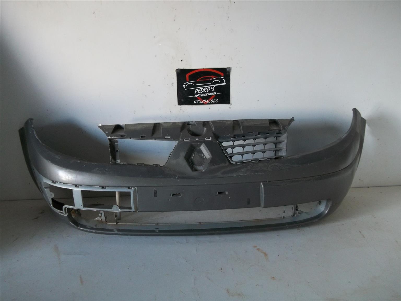 renault Scenic Mk2 '04-'05 front bumper - Private Seller renault Scenic Mk2 '04-'05 front bumper - Private Seller