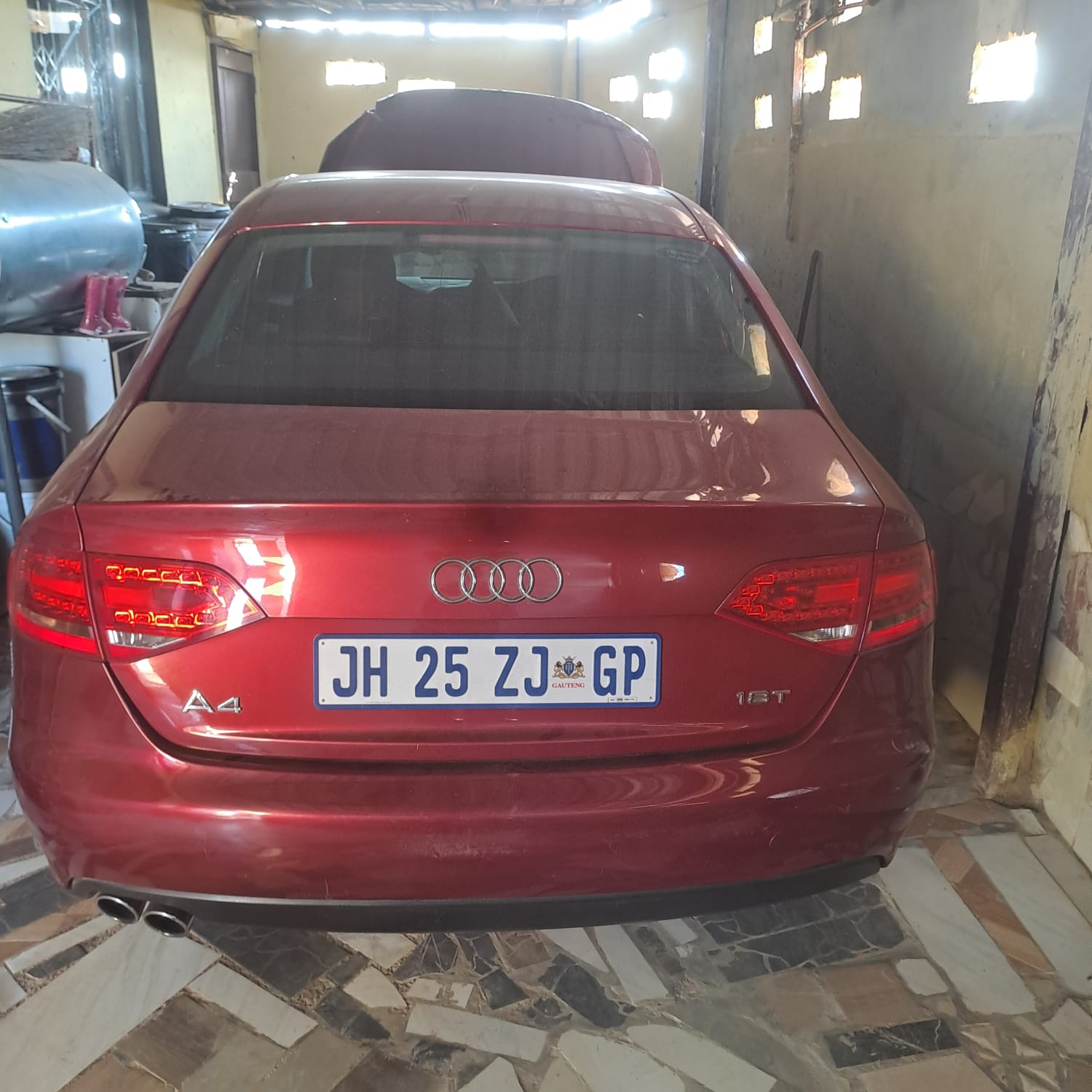 AUDI B8 1.8T .ACCIDENT DAMAGED