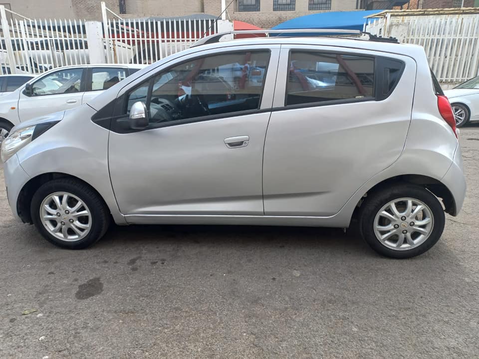 USED 2015 CHEVROLET SPARK 1.2 PETROL HATCHBACK, SILVER COLOUR, MILEAGE
