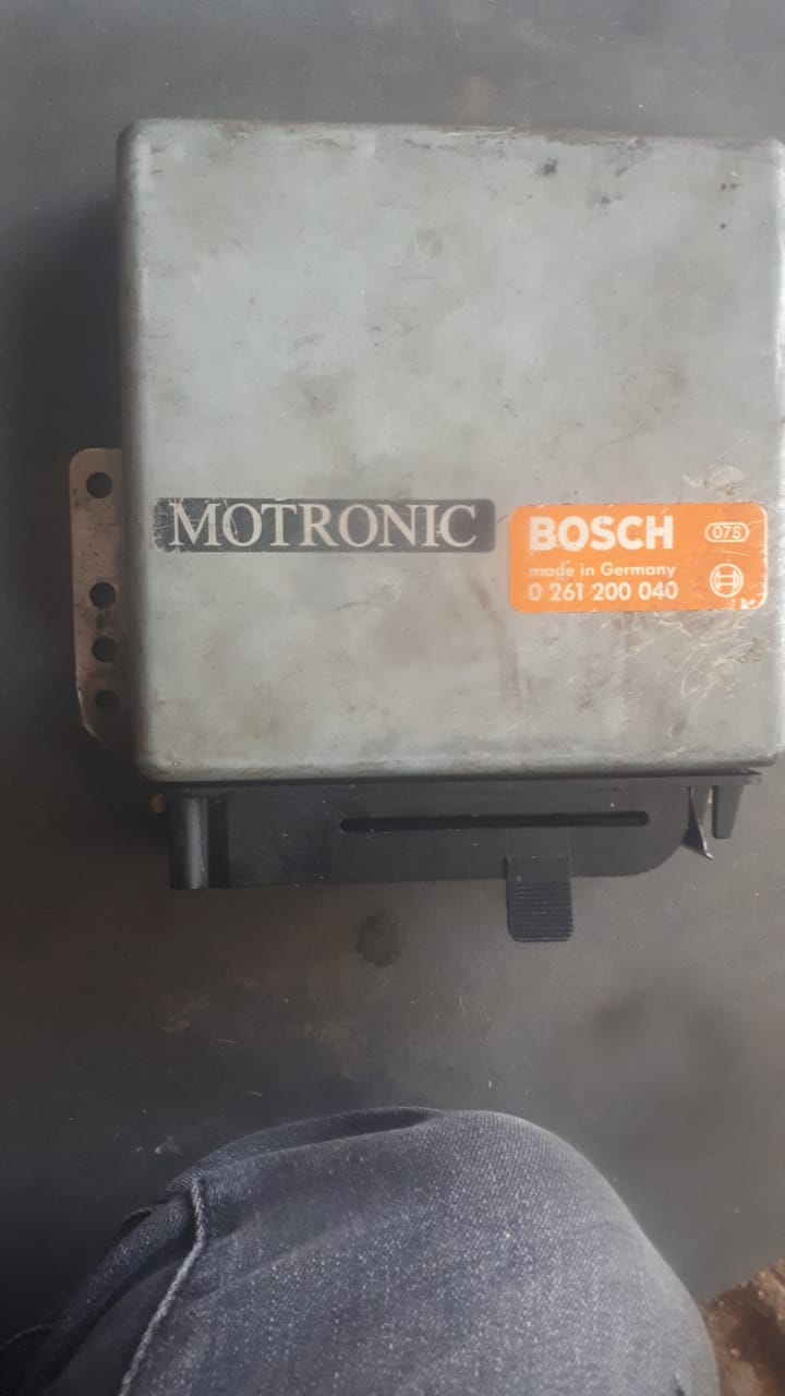 1982 bmw 733i ecu still  in a good  working  condition - Private Seller