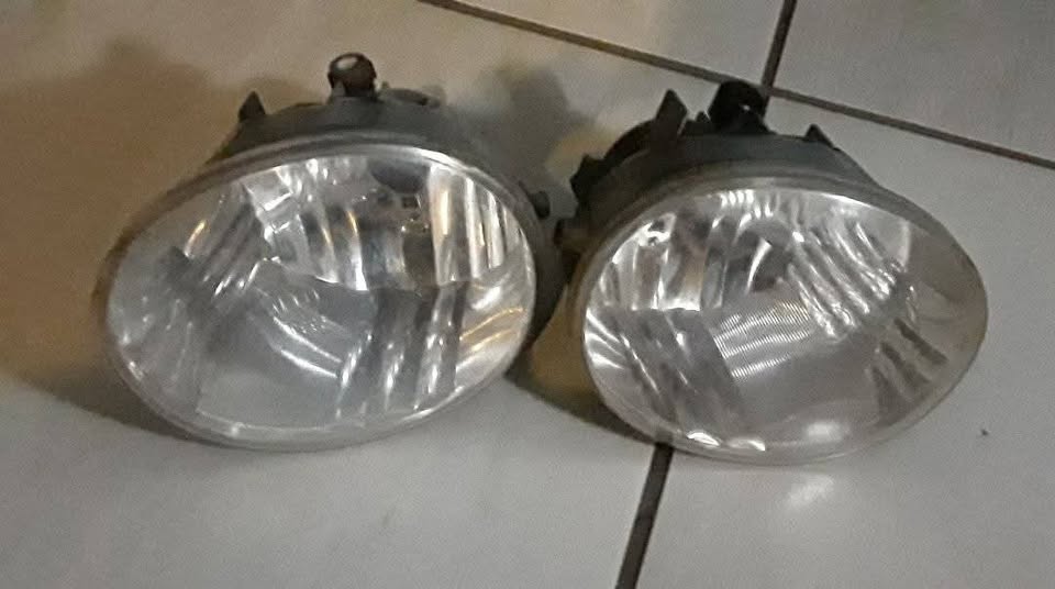 Toyota Land Cruiser 70 series Left and Right hand side Fog Lights - Private Seller Toyota Land Cruiser 70 series Left and Right hand side Fog Lights - Private Seller
