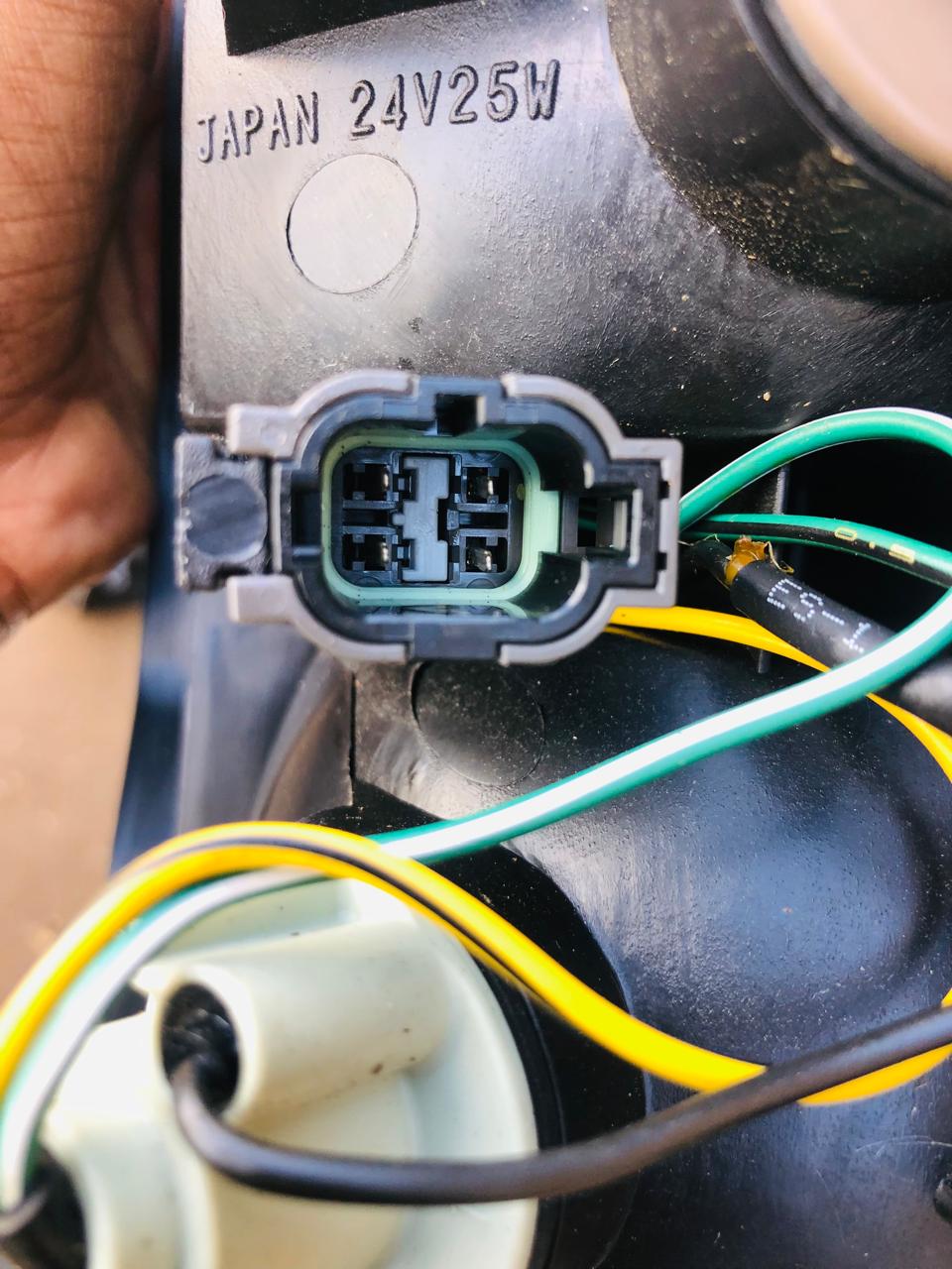 Nissan UD CW520/CW450 right side corner light - Private Seller Nissan UD CW520/CW450 right side corner light - Private Seller