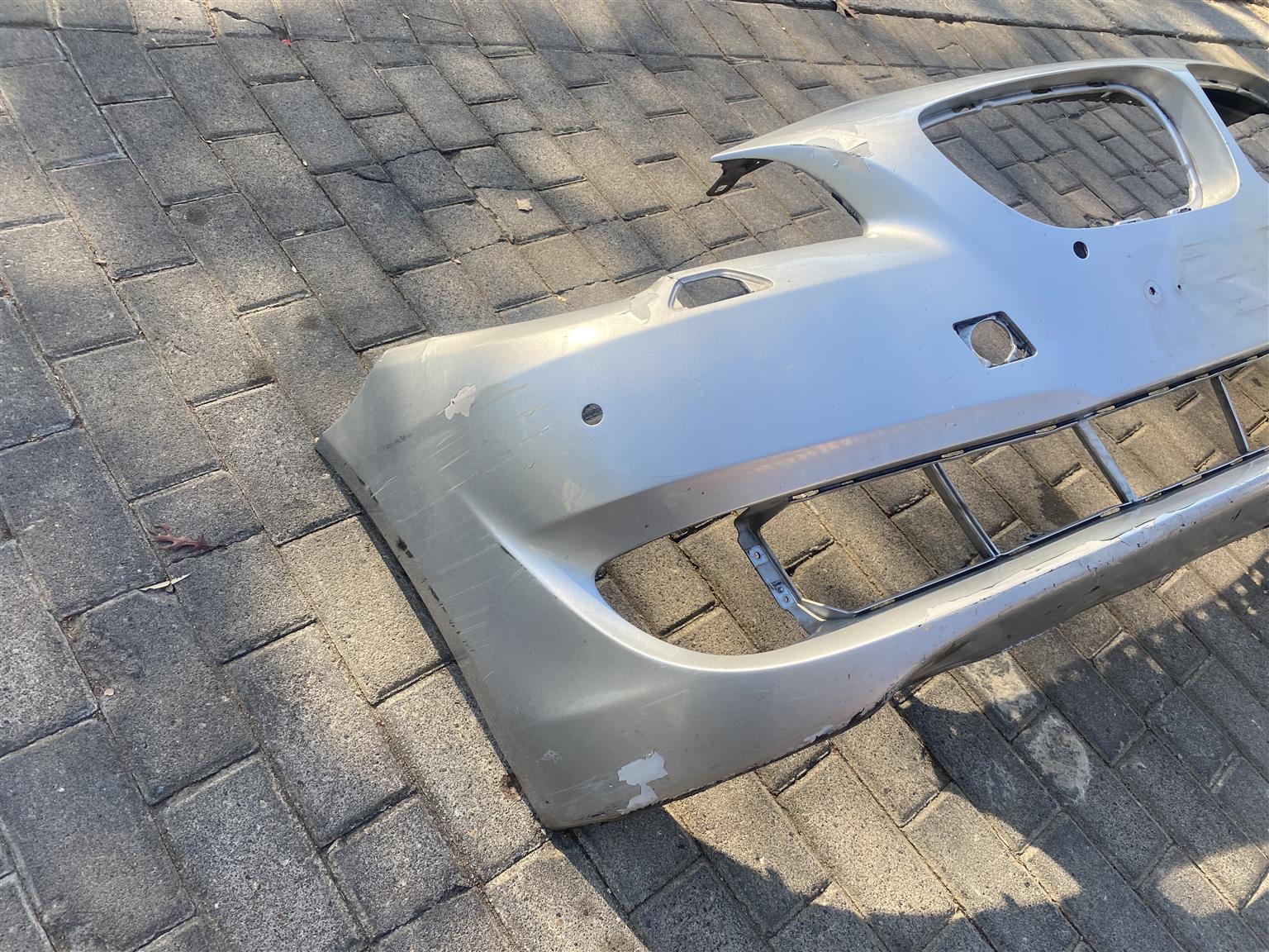 2016 BMW 5 SERIES F10 FRONT BUMPER FOR SALE. IN PRISTINE CONDITION