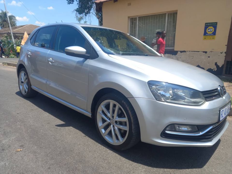 2016 VW Polo Tsi Hatchback  Engine Capacity 1.4 Petrol  DSG Automatic Transmission  Silver Color 165
