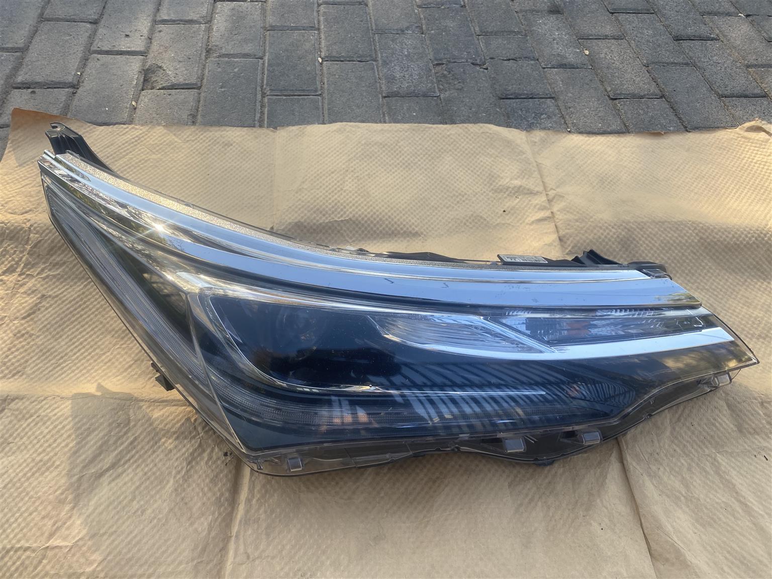 2019 TOYOTA COROLLA PRESTIGE FULL LED HEADLIGHT RIGHT SIDE FOR SALE