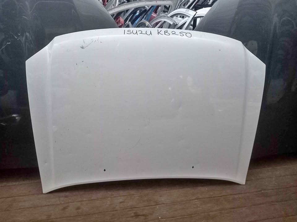 Isuzu KB 250 bonnet - Private Seller Isuzu KB 250 bonnet - Private Seller