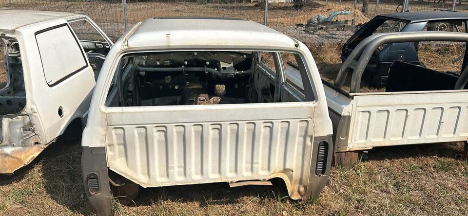 Mitsubishi Colt Loading bin And Cab Available Call or WhatsApp - Private Seller