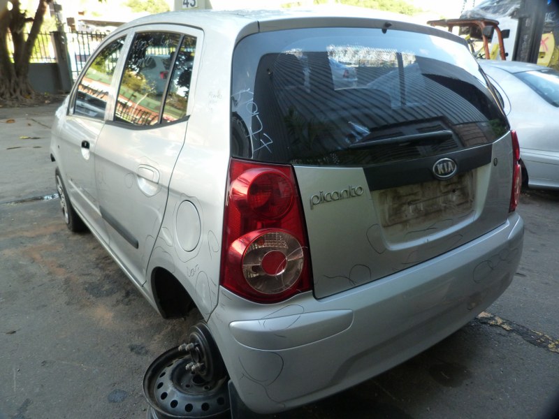 Kia Picanto 1.1 Striker Manual Silver - 2010 STRIPPING FOR SPARES - Private Seller Kia Picanto 1.1 Striker Manual Silver - 2010 STRIPPING FOR SPARES - Private Seller