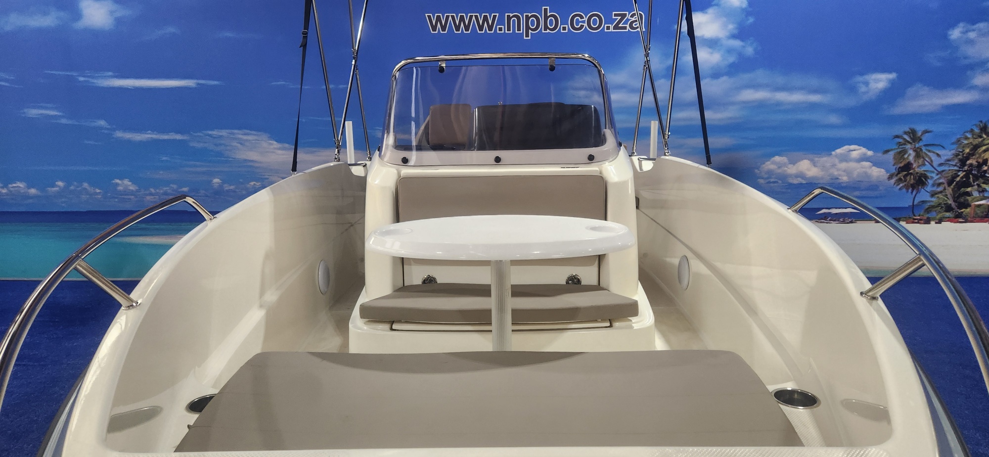 QUICKSILVER 555 OPEN ON TRAILER 130 HP YAMAHA 4 STROKE