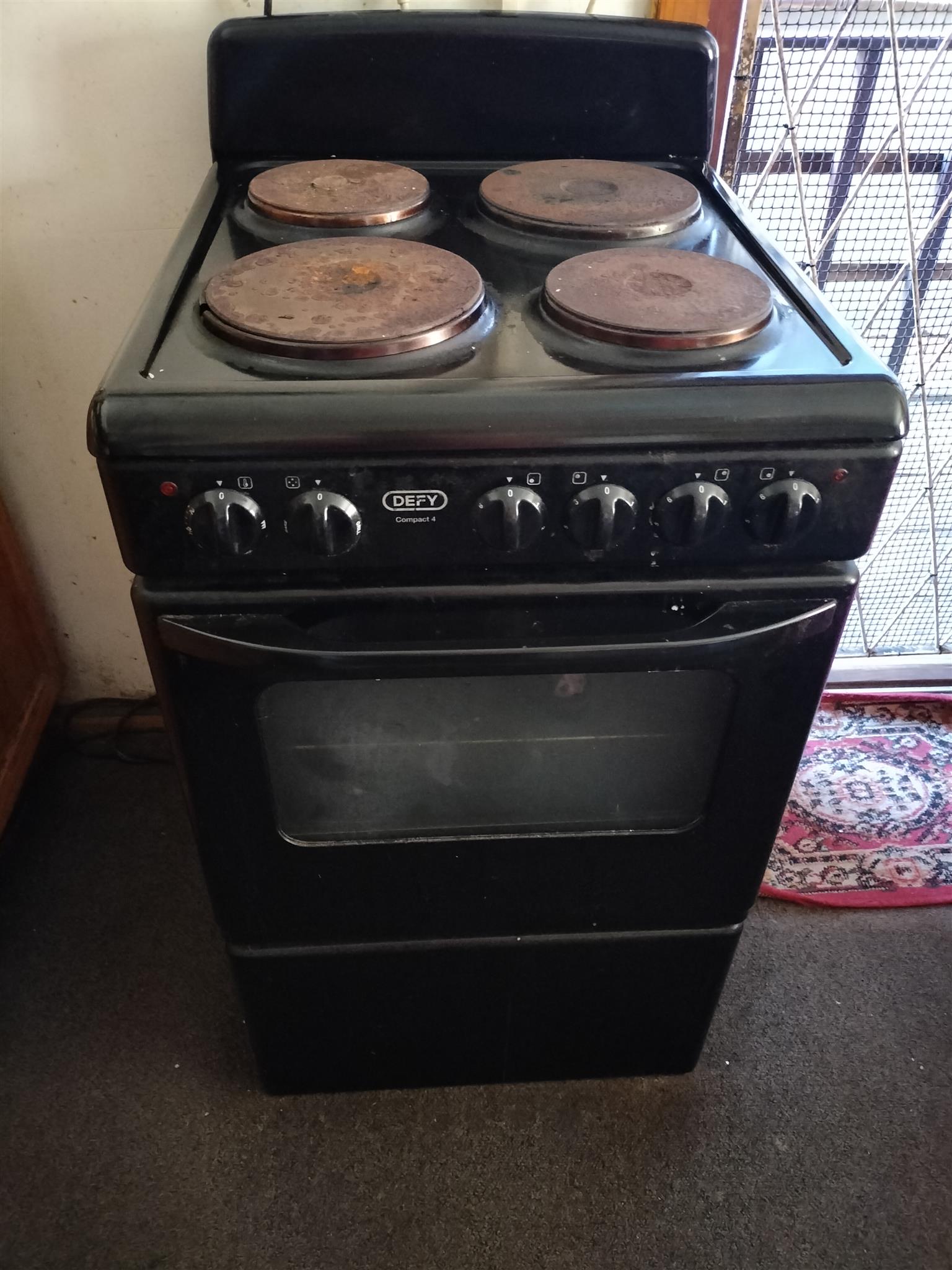 defy compact 4 stove