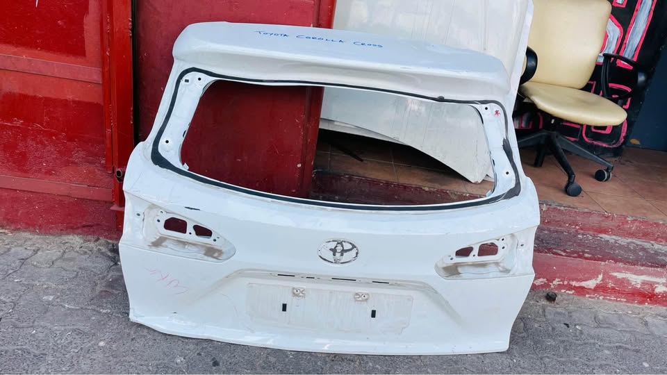 Toyota Corolla Cross tailgate - Private Seller