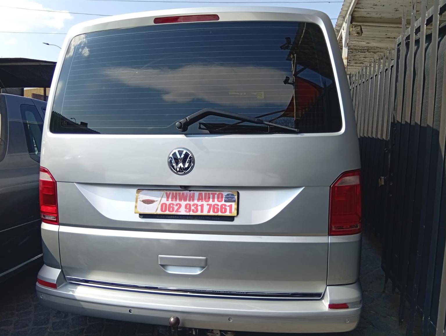2017 Volkswagen Transporter Crew Bus LWB Auto DSG 2.0 TDI Automatic