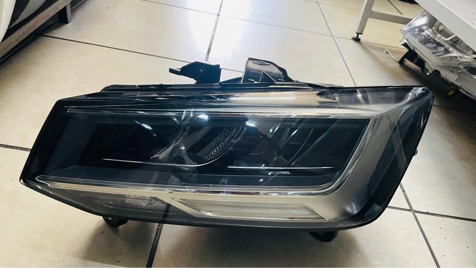 Audi A6 LED headlight - Private Seller Audi A6 LED headlight - Private Seller