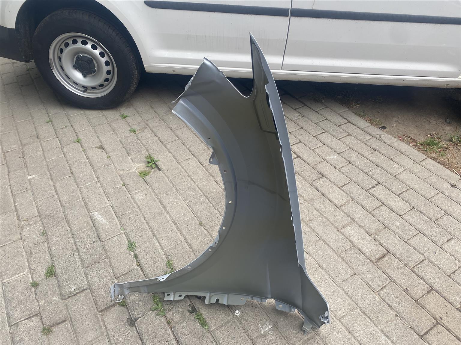 2021 VW T-ROC RIGHT FRONT FENDER FOR SALE - Private Seller 2021 VW T-ROC RIGHT FRONT FENDER FOR SALE - Private Seller