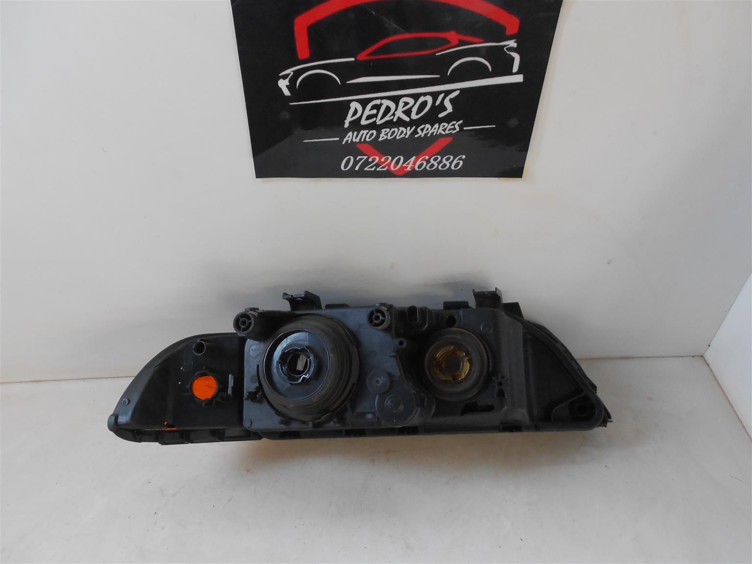 BMW E39 5 Series Headlight