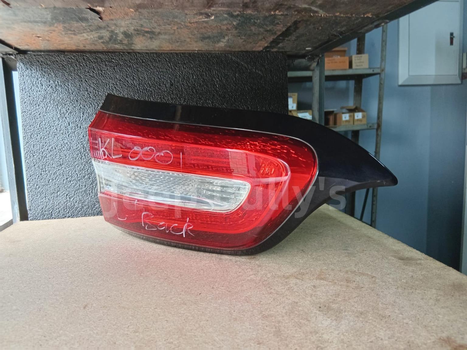 Used (Right Hand) Jeep Cherokee KL Tail Light - Private Seller Used (Right Hand) Jeep Cherokee KL Tail Light - Private Seller