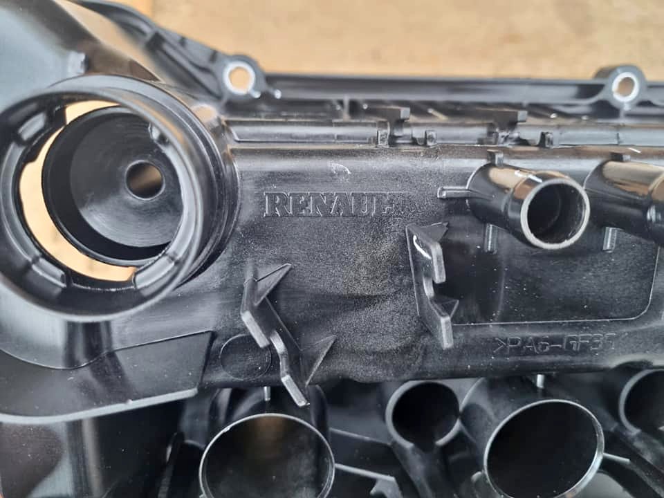 Renault Triber tappet cover - Private Seller Renault Triber tappet cover - Private Seller