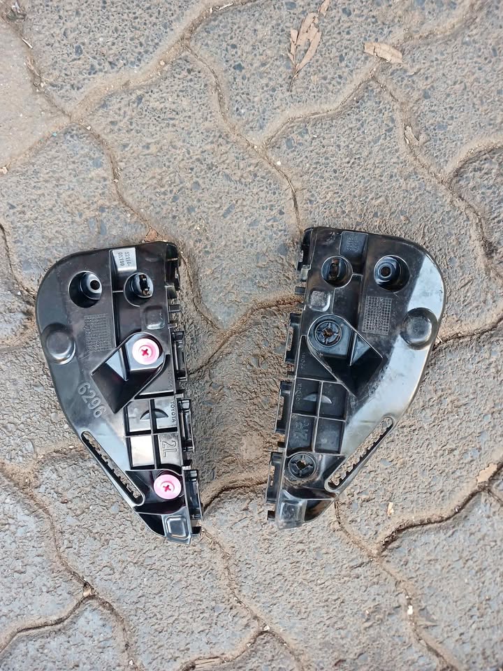 Toyota hilux gd6 bumper sliders both sides - Private Seller Toyota hilux gd6 bumper sliders both sides - Private Seller