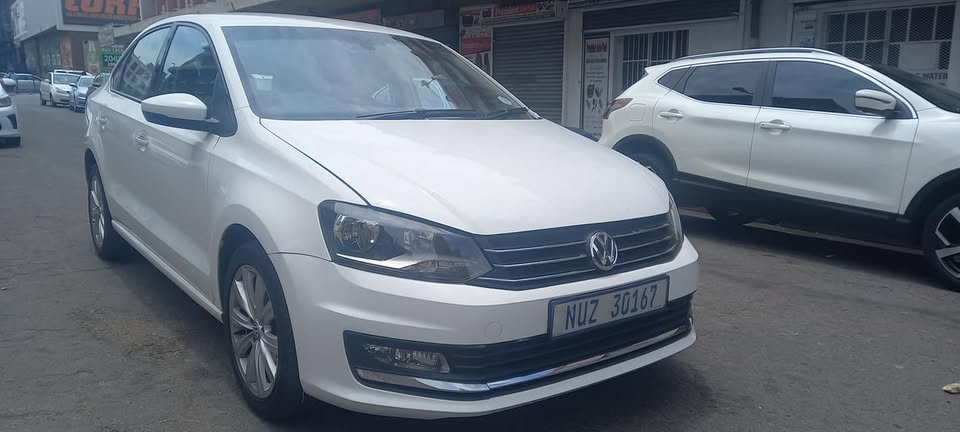 2017 VW POLO SEDAN 1.6 PETROL, MANUAL TRANSMISSION, WHITE