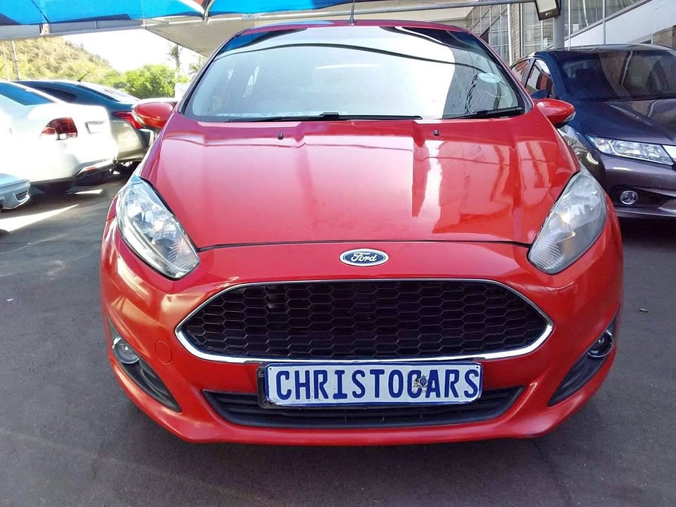 2013 Ford fiesta hatchback manual 2013