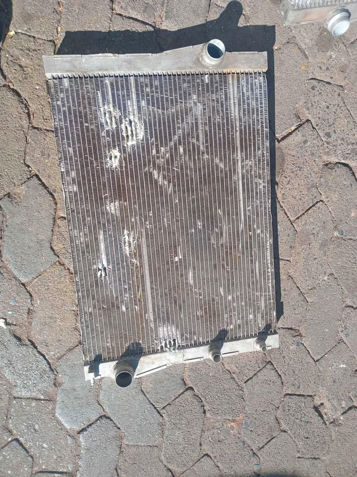Bmw E70 Radiator - Private Seller Bmw E70 Radiator - Private Seller