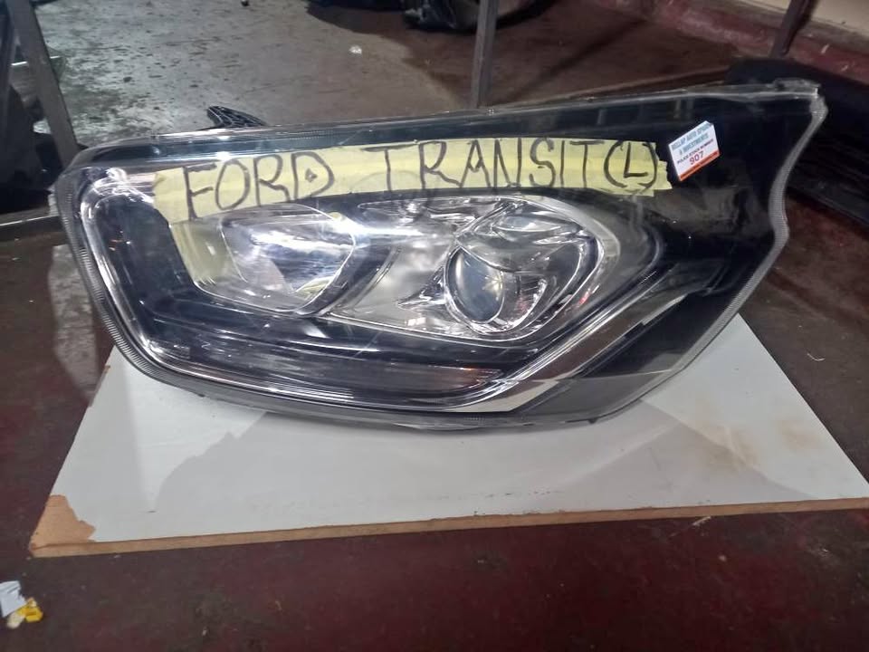 Ford Transit Left Side Headlight - Private Seller Ford Transit Left Side Headlight - Private Seller
