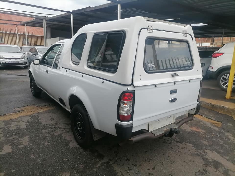 2011 Ford Bantam 1.6 Bakkie with a Canopy
