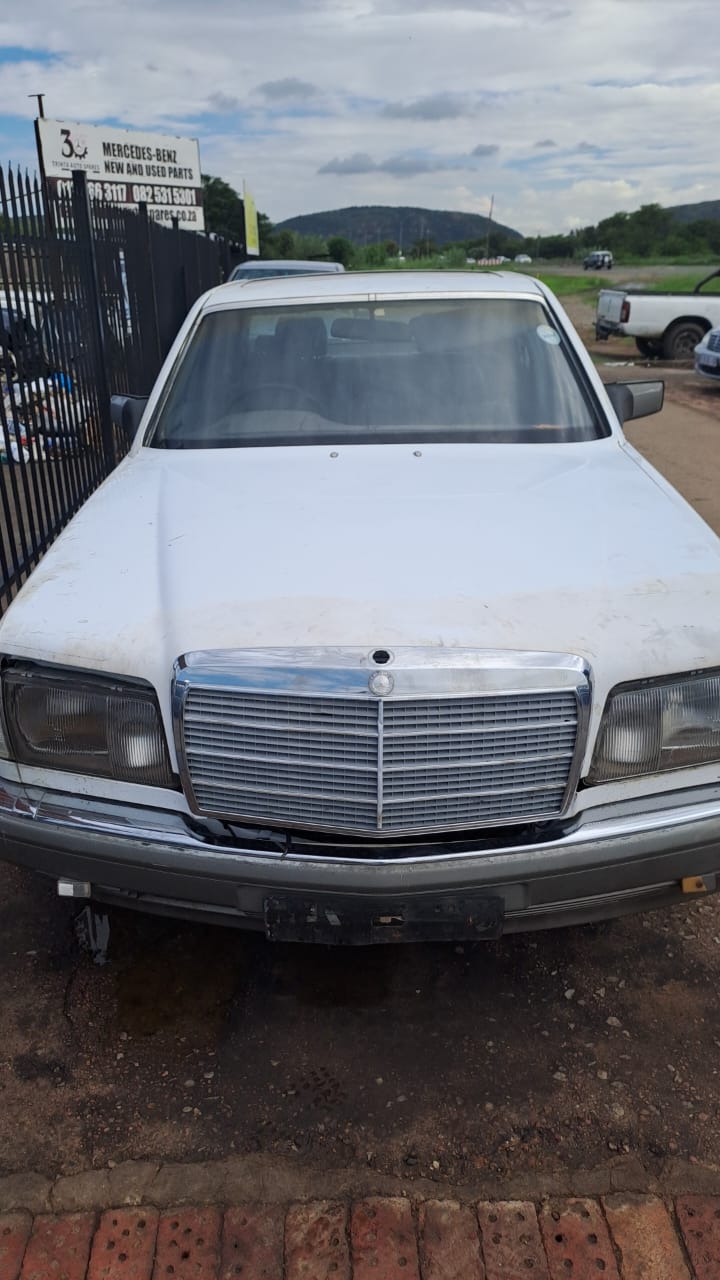 W126 300 SE available for stripping for parts - Private Seller