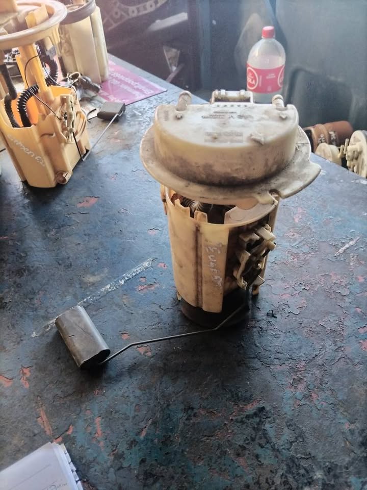 Peugeot 406 fuel pump WhatsApp me - Private Seller Peugeot 406 fuel pump WhatsApp me - Private Seller