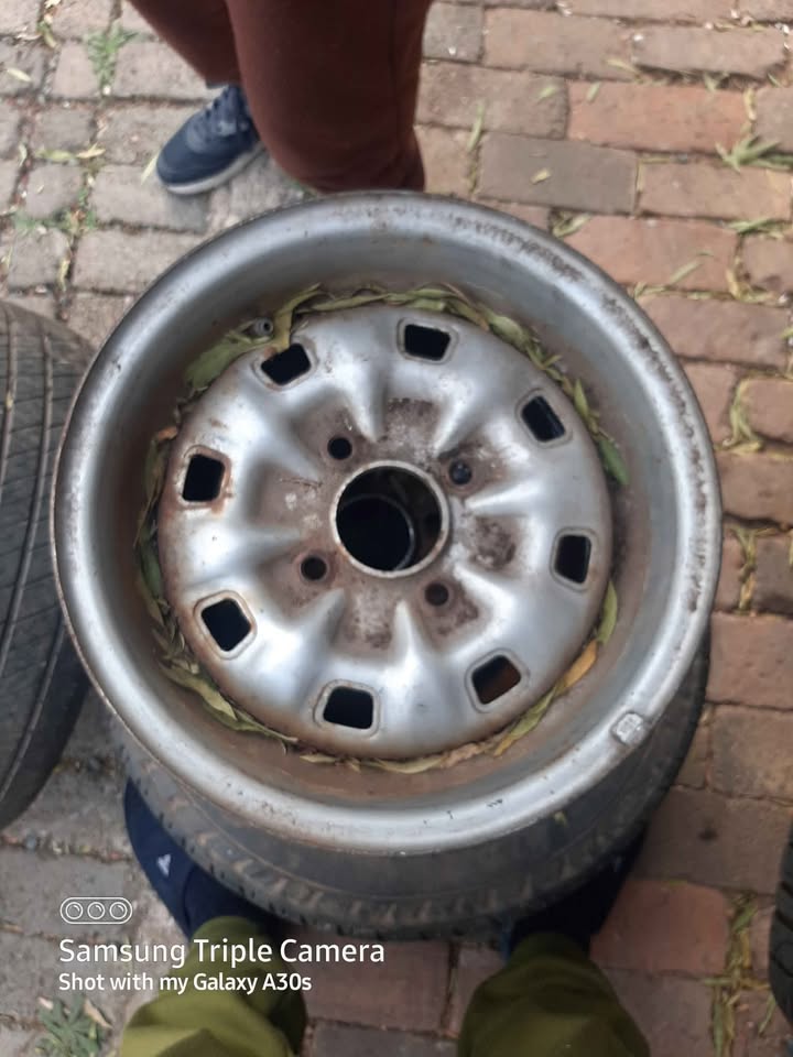 FORD CORTINA RIMS