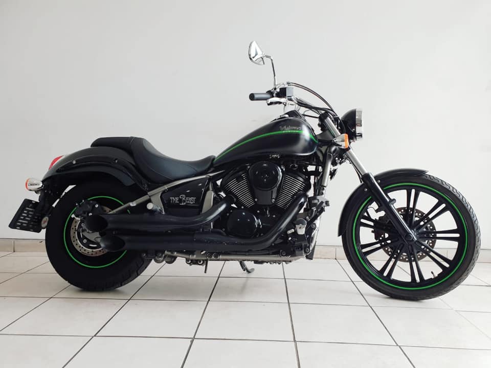 LIKE NEW KAWASAKI VN900 VULCAN - Private Seller