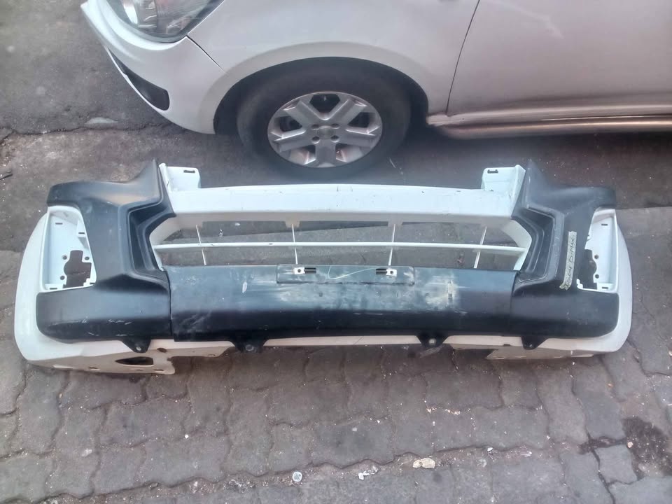 ISUZU D MAX X RIDER FRONT BUMPER - Private Seller ISUZU D MAX X RIDER FRONT BUMPER - Private Seller