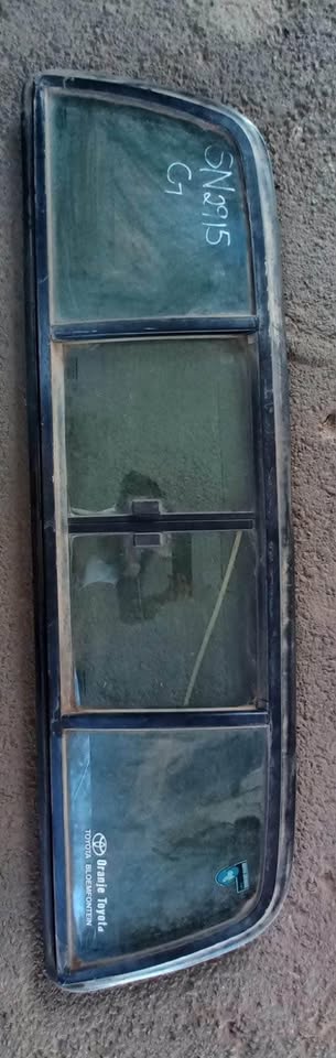 2003 Toyota Hilux KZ TE Rear Window Available @Circle 7 Used Parts Call or WhatsApp - Private Seller