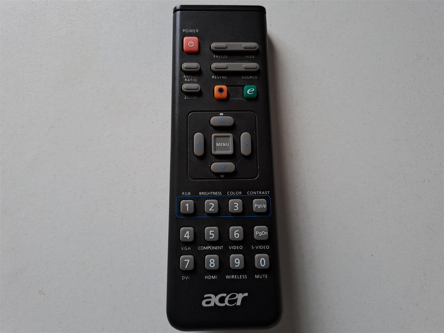 Remote Control For Acer Projector. Model  A2605 VZ.J5300.006 .