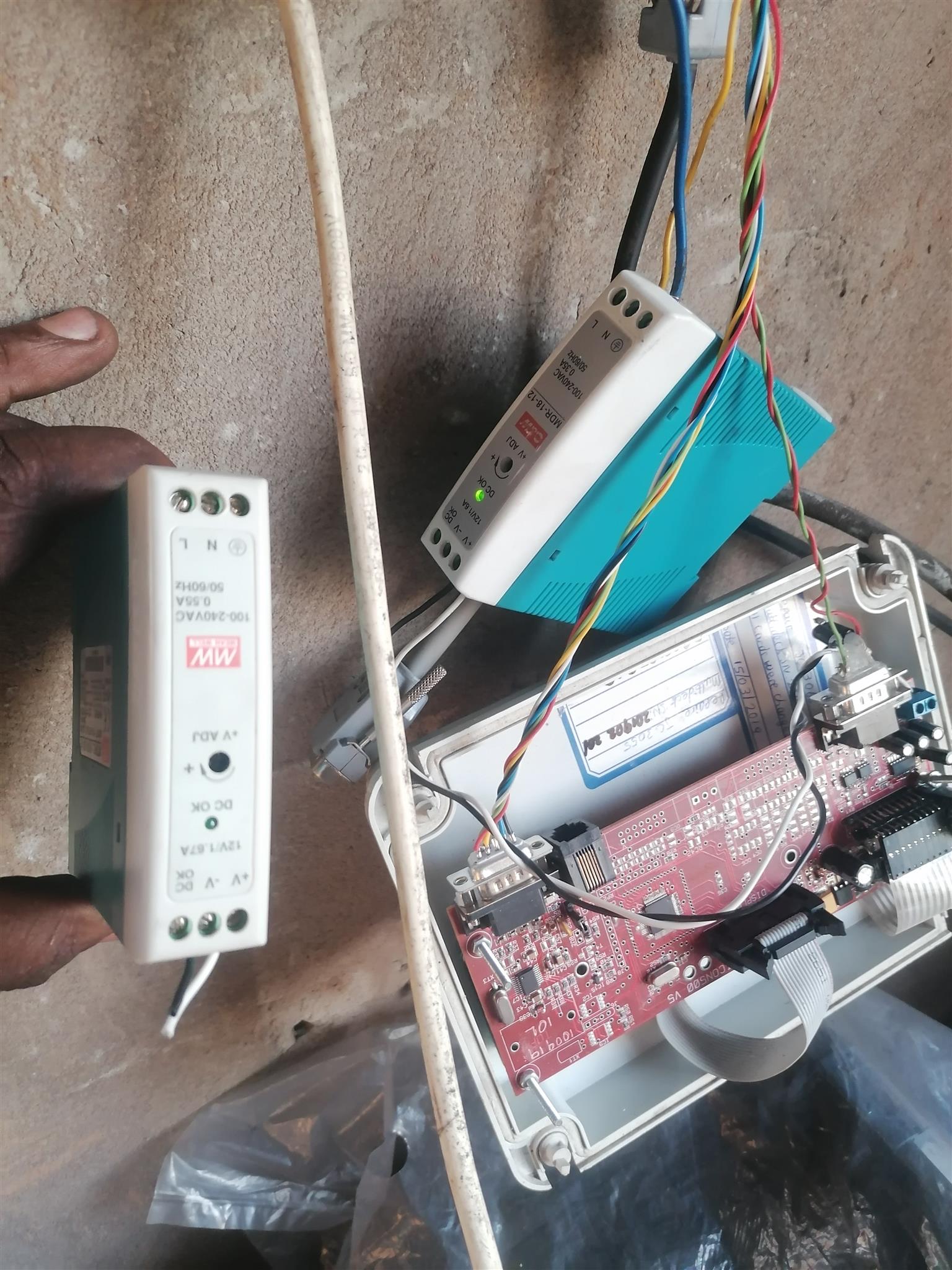 Electrician and instrument tech 2in 1 looking for a job 