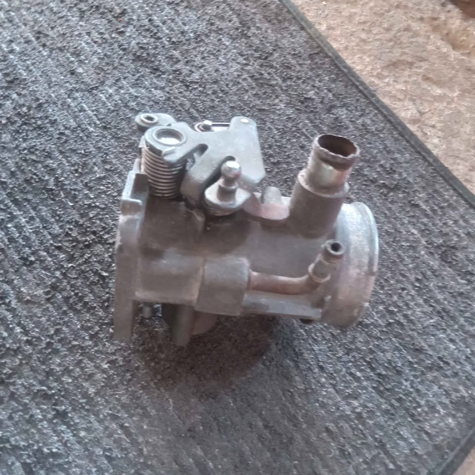 Throttle bodie opel corsa b series - Private Seller Throttle bodie opel corsa b series - Private Seller