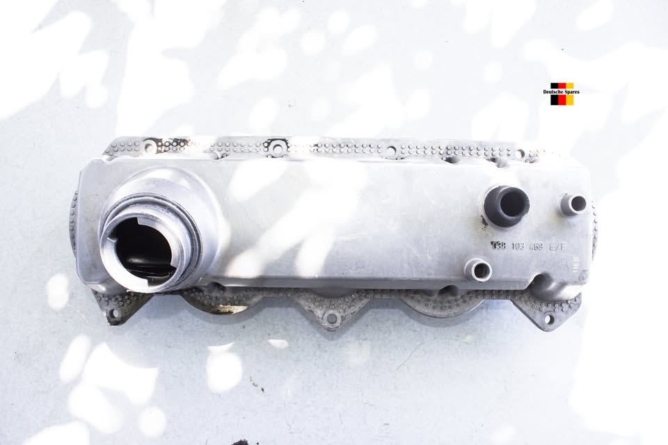 2004 VOLKSWAGEN GOLF IV JETTA IV 1.9TDI USED VALVE COVER OEM:E - Private Seller