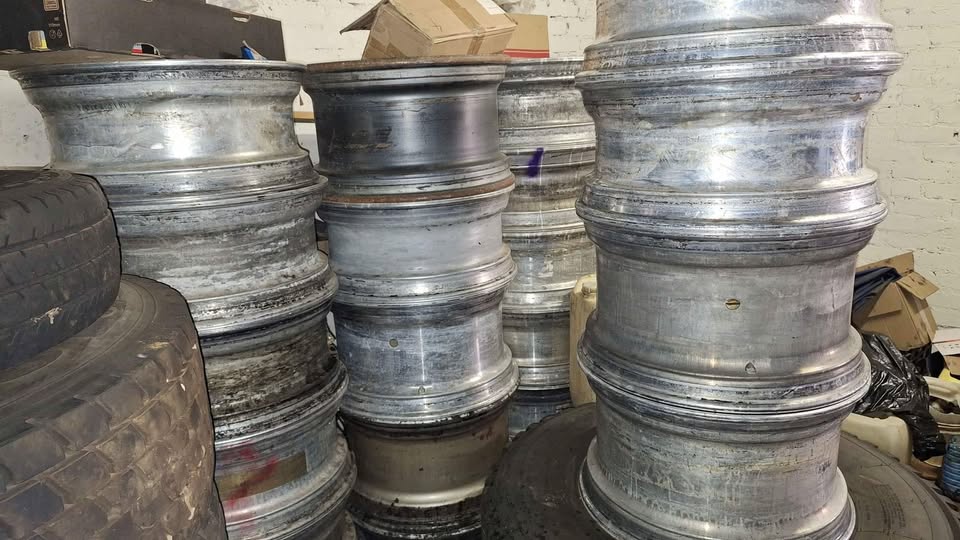 Used Truck rims and tyres in stock