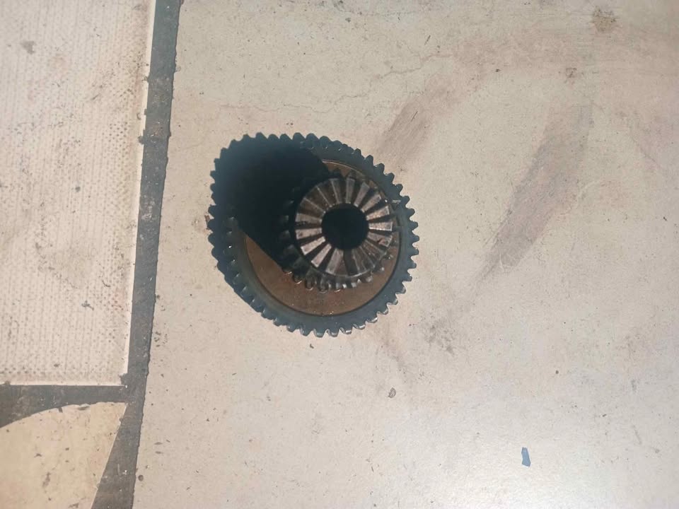 09-20 Audi A4 - Crankshaft Timing Gear / Sprocket 06H105209AT - Private Seller 09-20 Audi A4 - Crankshaft Timing Gear / Sprocket 06H105209AT - Private Seller